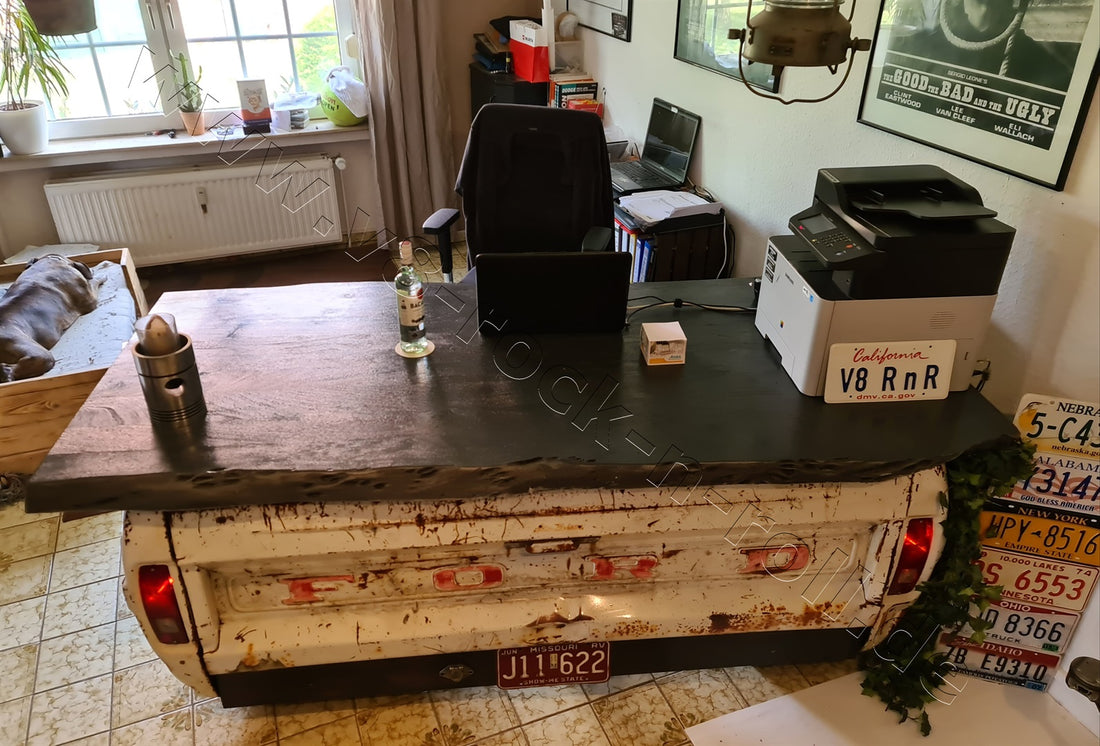 Schreibtisch Ford F-250 von 1972 Ladefläche mit Beleuchtung — Ansicht 9
