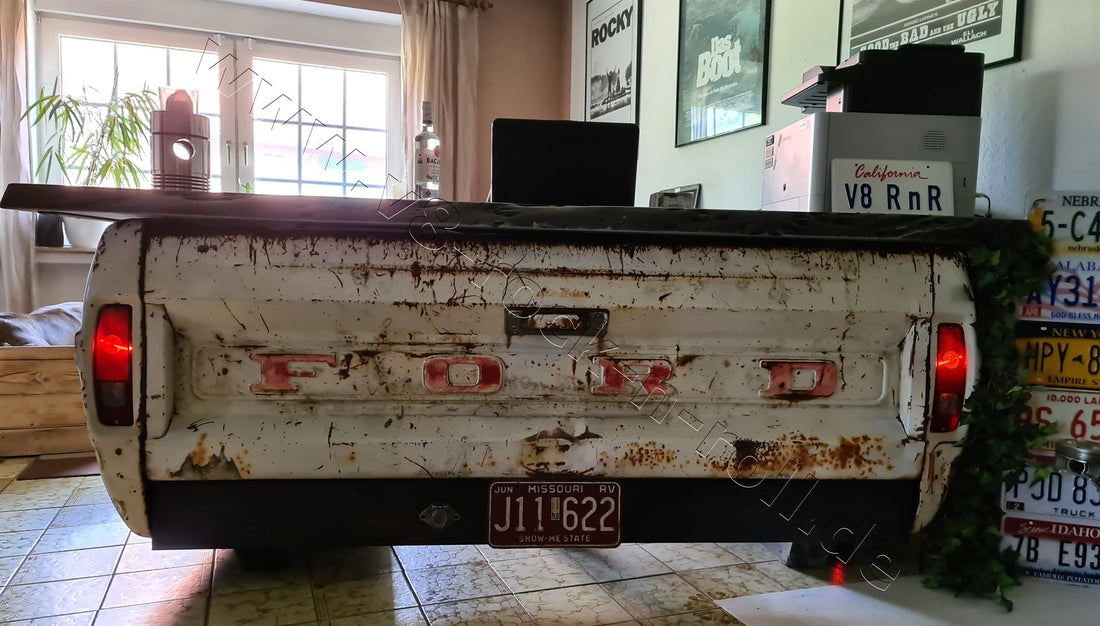 Schreibtisch Ford F-250 von 1972 Ladefläche mit Beleuchtung — Ansicht 15
