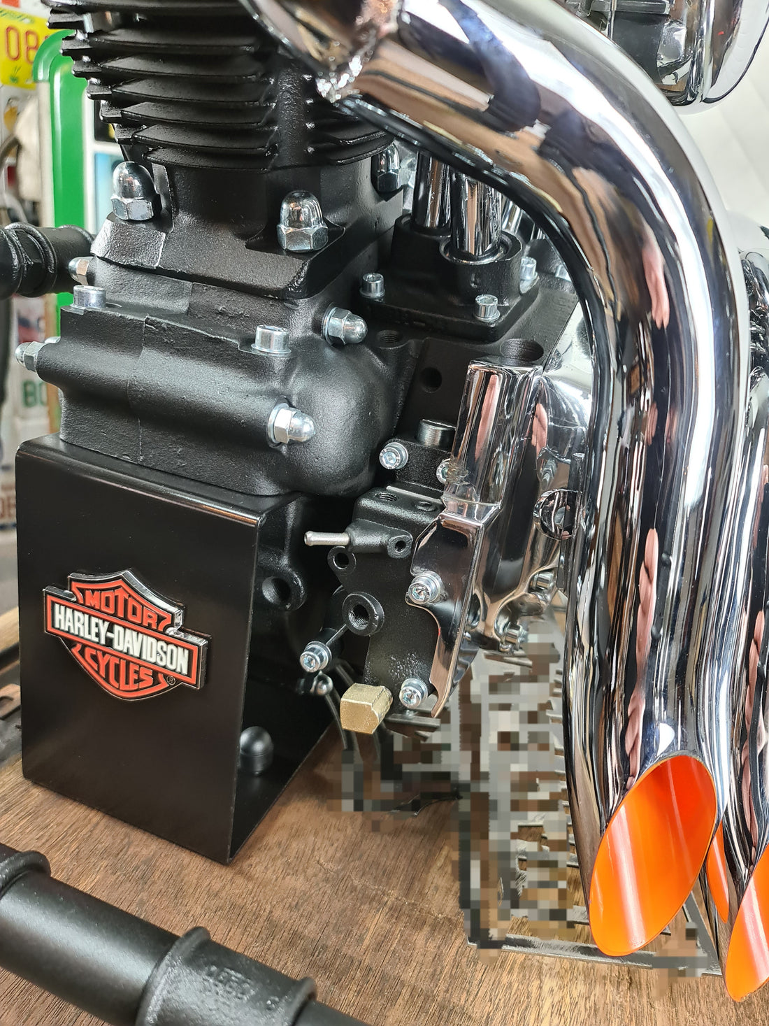 Motortisch „Shovelhead“ — Ansicht 4