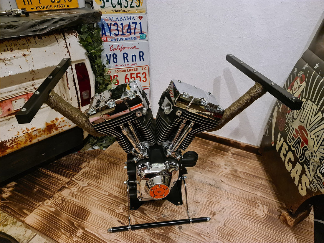 Motortisch „TwinCam Standard“ — handgefertigtes Unikat von V8 Rock'n'Roll