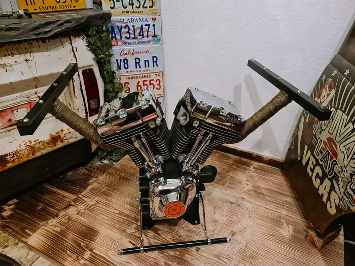 Motortisch „TwinCam Standard“ — handgefertigtes Unikat von V8 Rock-n-Roll